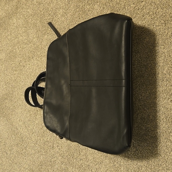 Black Pleather Purse Backpack - Picture 4 of 7